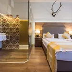 Hotell Schlosshotel Mondsee 4*