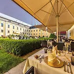 Hotell Schlosshotel Mondsee