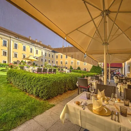 Schlosshotel Mondsee 4*