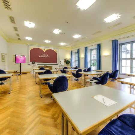 シュロスホテル モンゼー 4* モントゼー