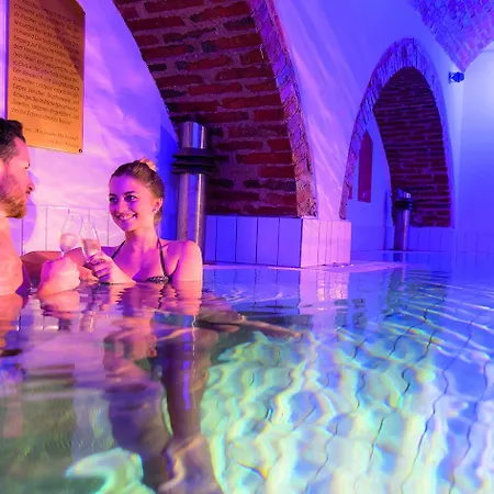 Schlosshotel Mondsee 4*