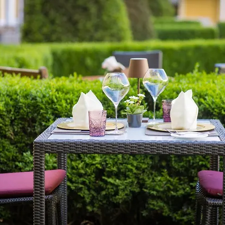 فندق Schlosshotel Mondsee موندزي