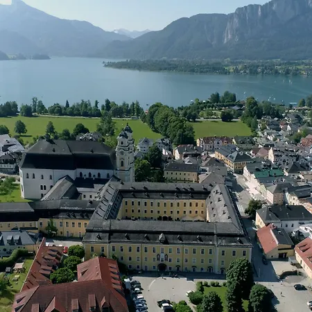 Schlosshotel Mondsee 4*