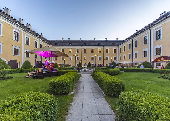 Hotel Schlosshotel Mondsee 4*