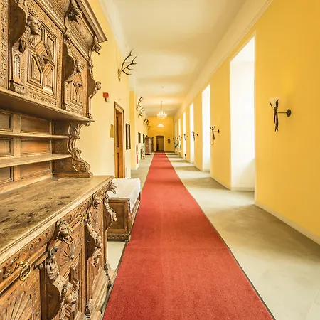 Schlosshotel Mondsee Отель