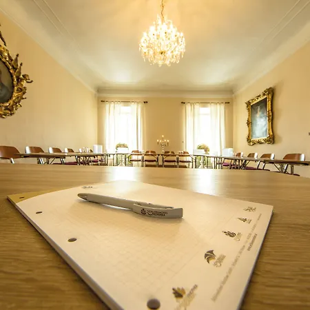 Schlosshotel Mondsee Отель Мондзее