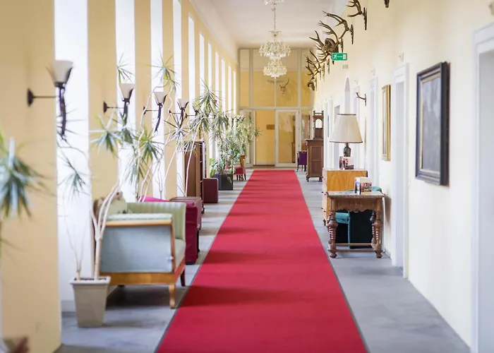 Schlosshotel Mondsee Hotel 4*