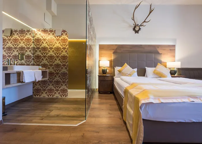 Hotel Schlosshotel Mondsee 4*